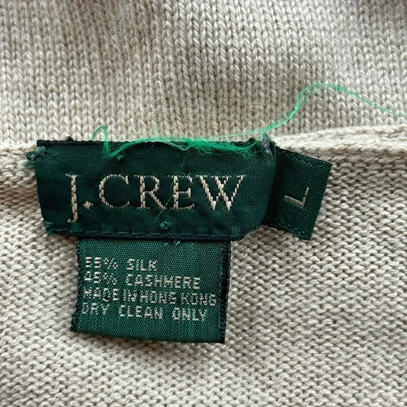 J. CREW VTG silk / cashmere v neck beige sweater sz LARGE. made in Hong Kong - Picture 9 of 9